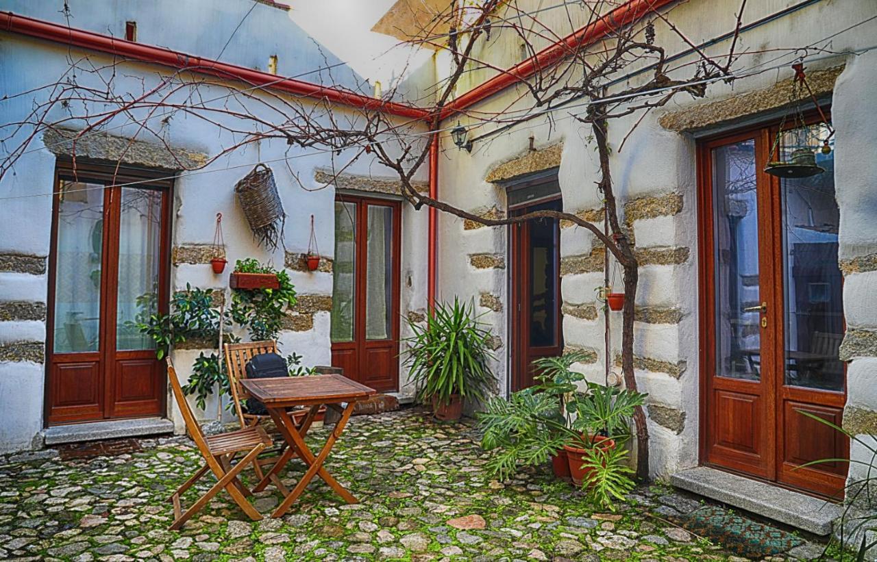 La Corte Di Grazia_Iun P2039/40 Nuoro Kültér fotó