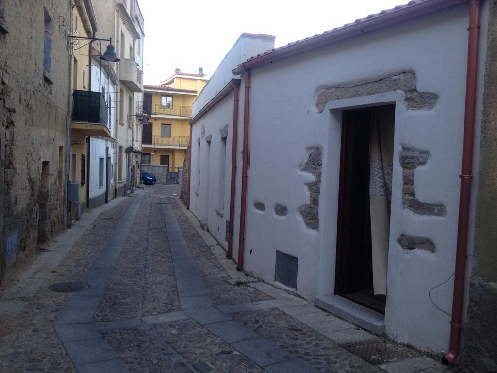 La Corte Di Grazia_Iun P2039/40 Nuoro Kültér fotó